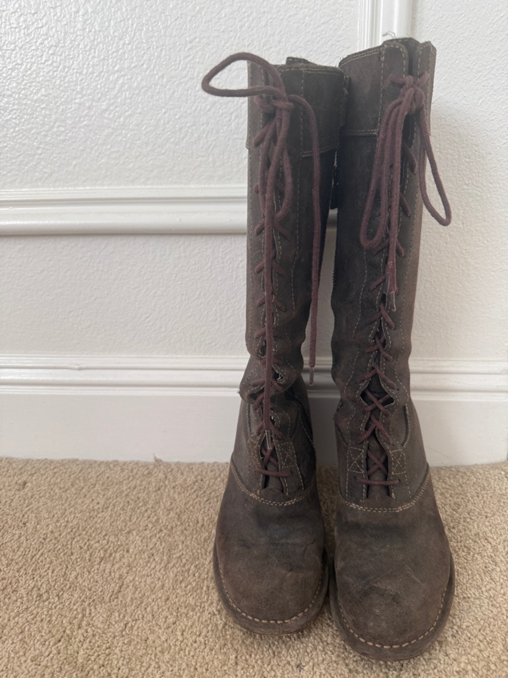 Frye Women's Tall Brown Lace-Up Suede Boots